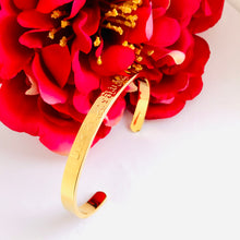 Load image into Gallery viewer, Woman's Beauty Cuff Bangle - 18K Yellow Gold Plated