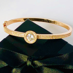 Du'a Solitaire Bangle - 18K Yellow Gold Plated