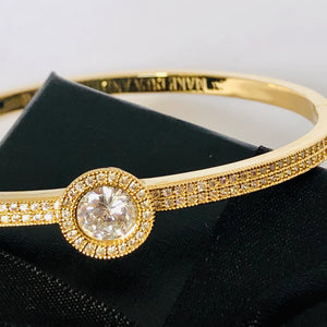 Du'a Solitaire Bangle - 18K Yellow Gold Plated