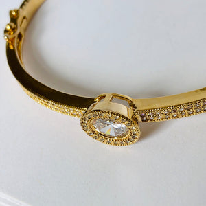 Du'a Solitaire Bangle - 18K Yellow Gold Plated
