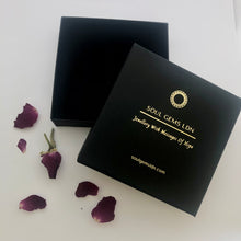 Load image into Gallery viewer, Luxury Gift Hamper
